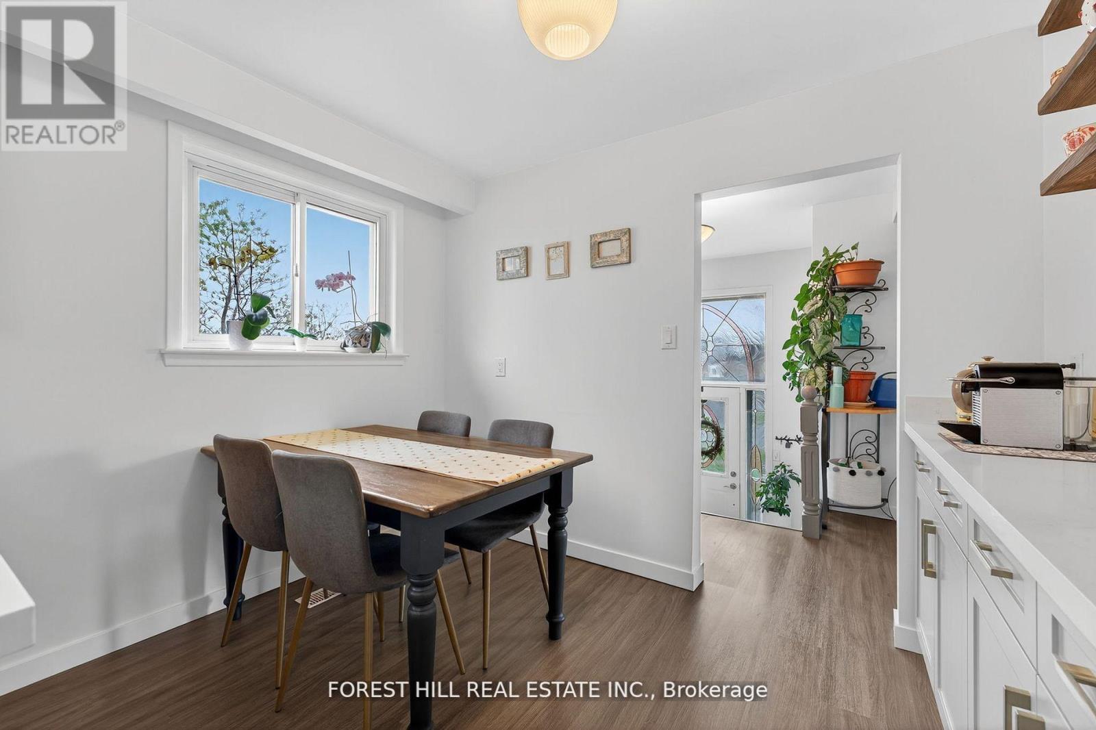 Photo 18 of 100 Andrew Park, Vaughan ON