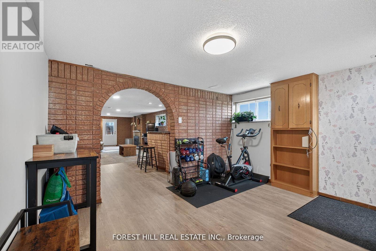 Photo 30 of 100 Andrew Park, Vaughan ON