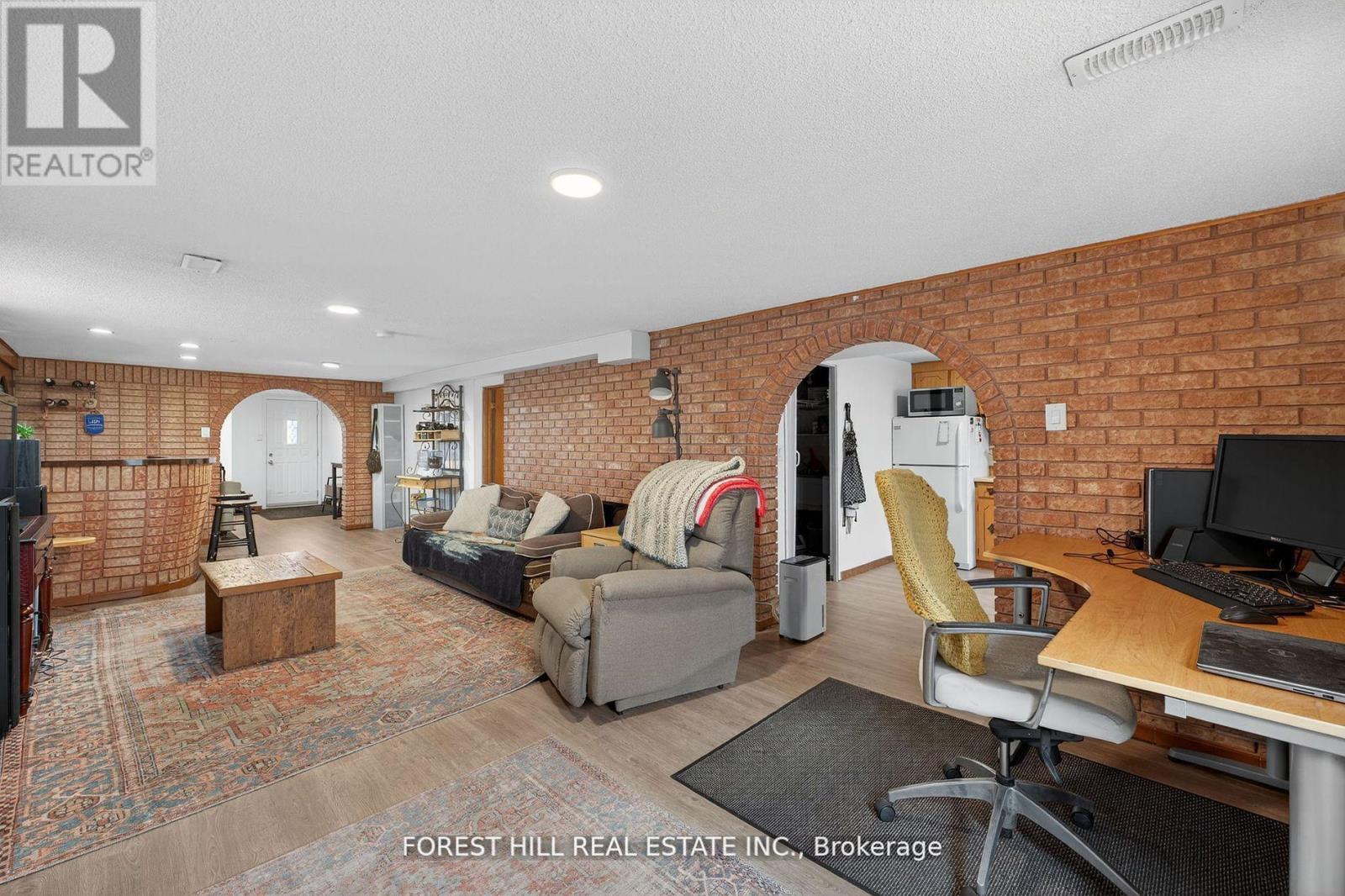 Photo 35 of 100 Andrew Park, Vaughan ON