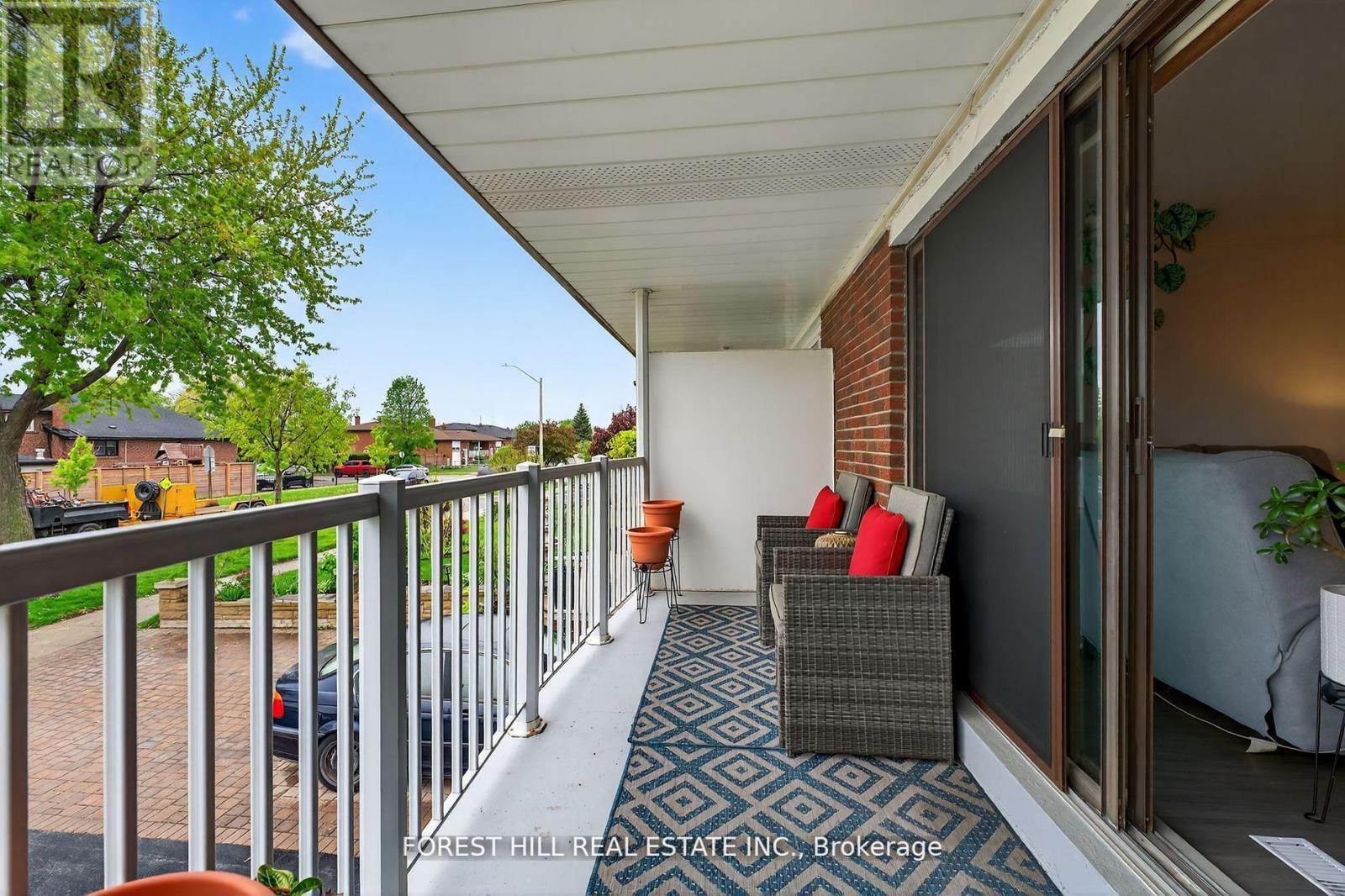 Photo 39 of 100 Andrew Park, Vaughan ON