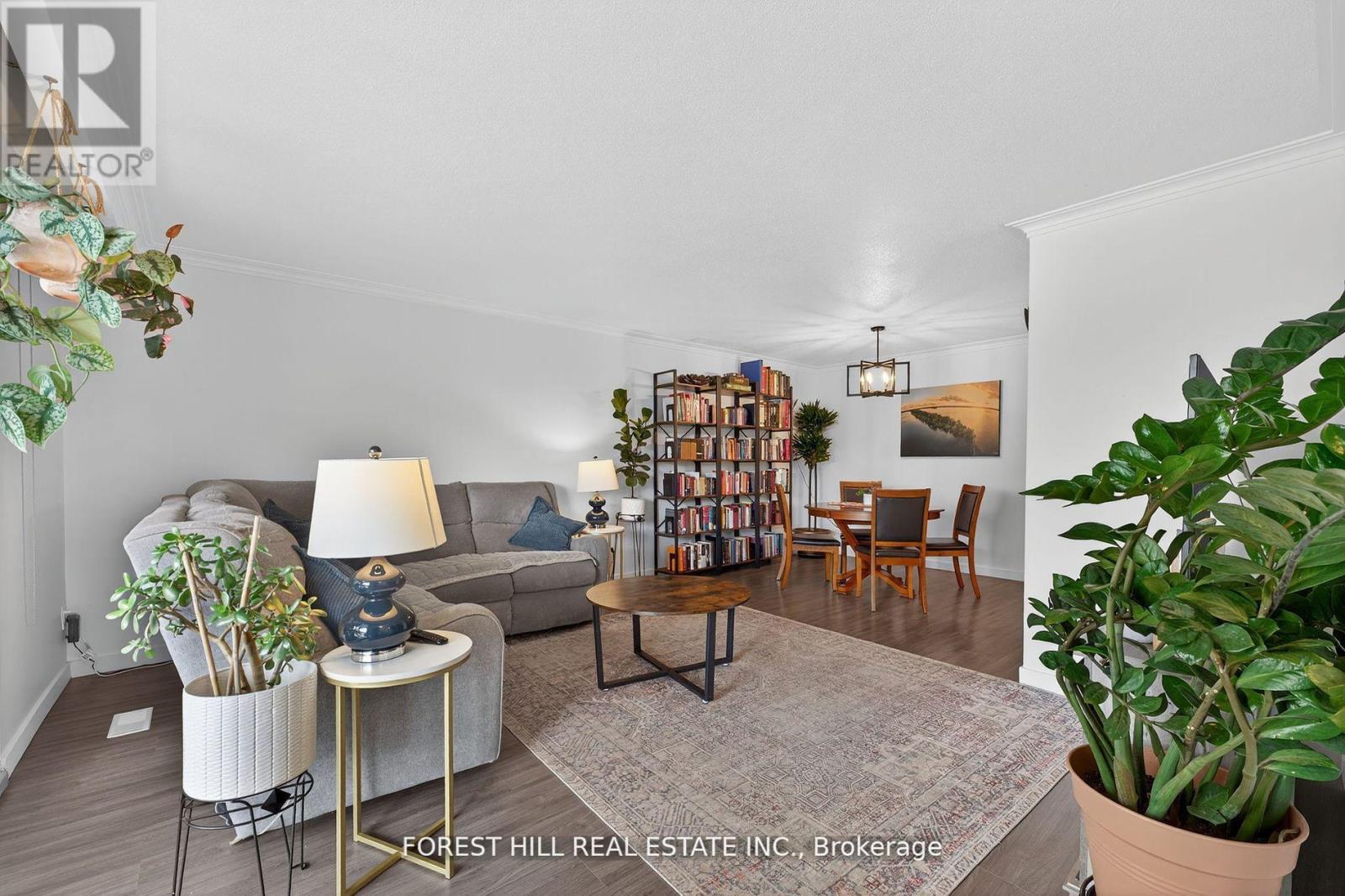 Photo 6 of 100 Andrew Park, Vaughan ON