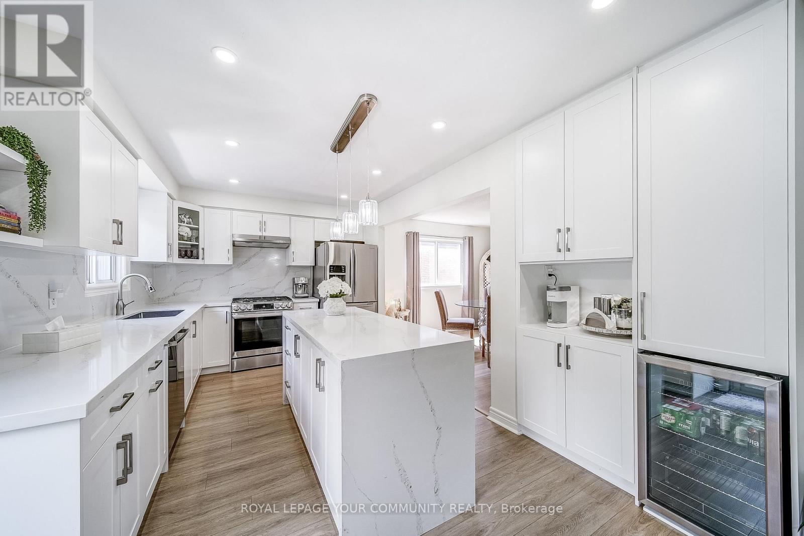 Photo 13 of 21 Litner Crescent, Georgina ON
