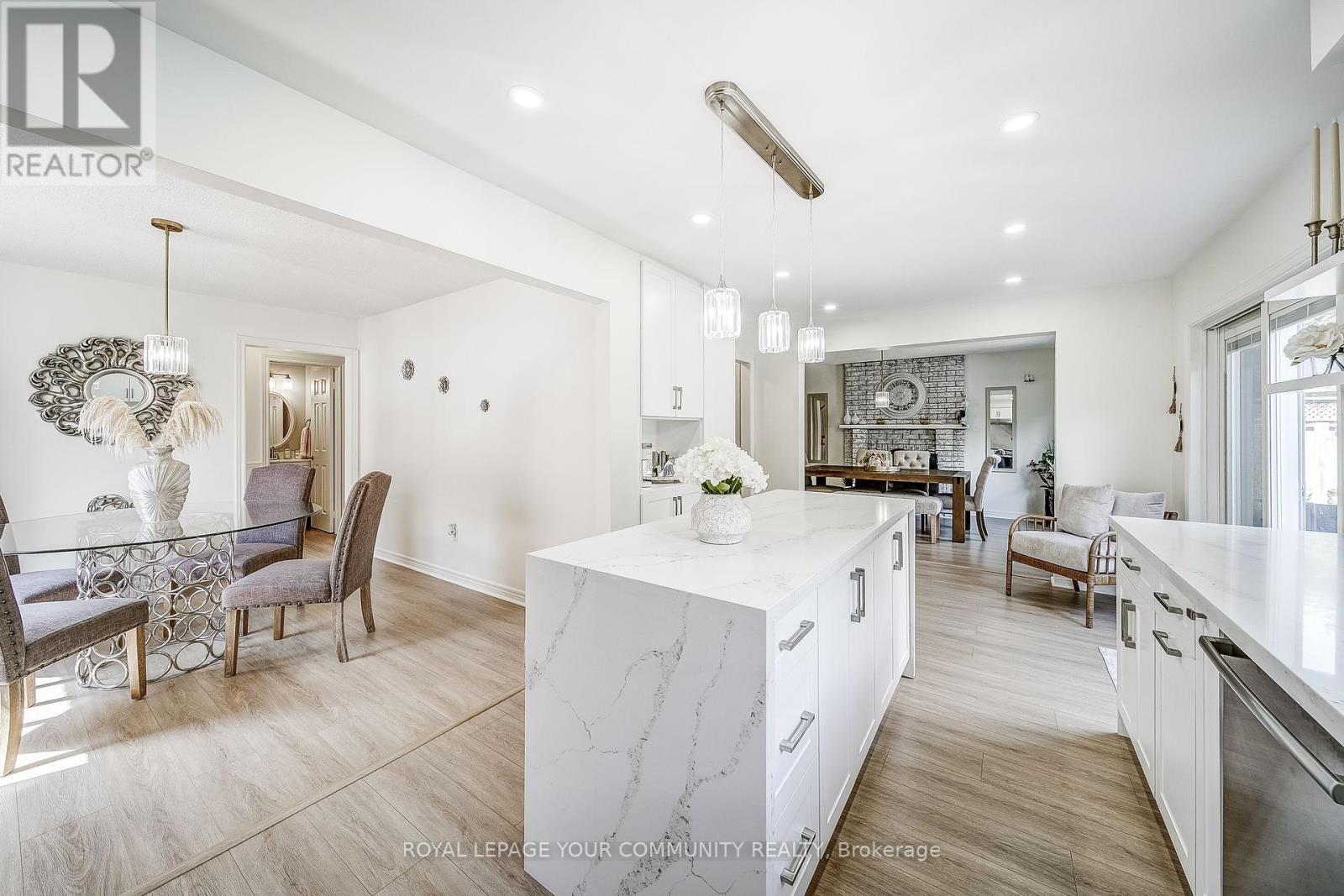 Photo 16 of 21 Litner Crescent, Georgina ON