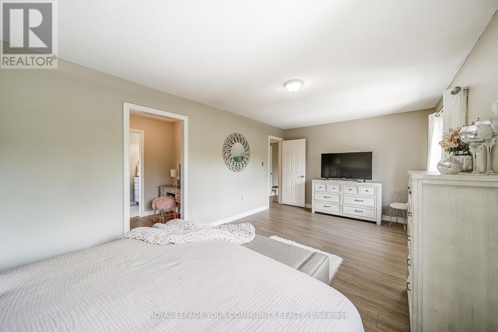 Photo 22 of 21 Litner Crescent, Georgina ON