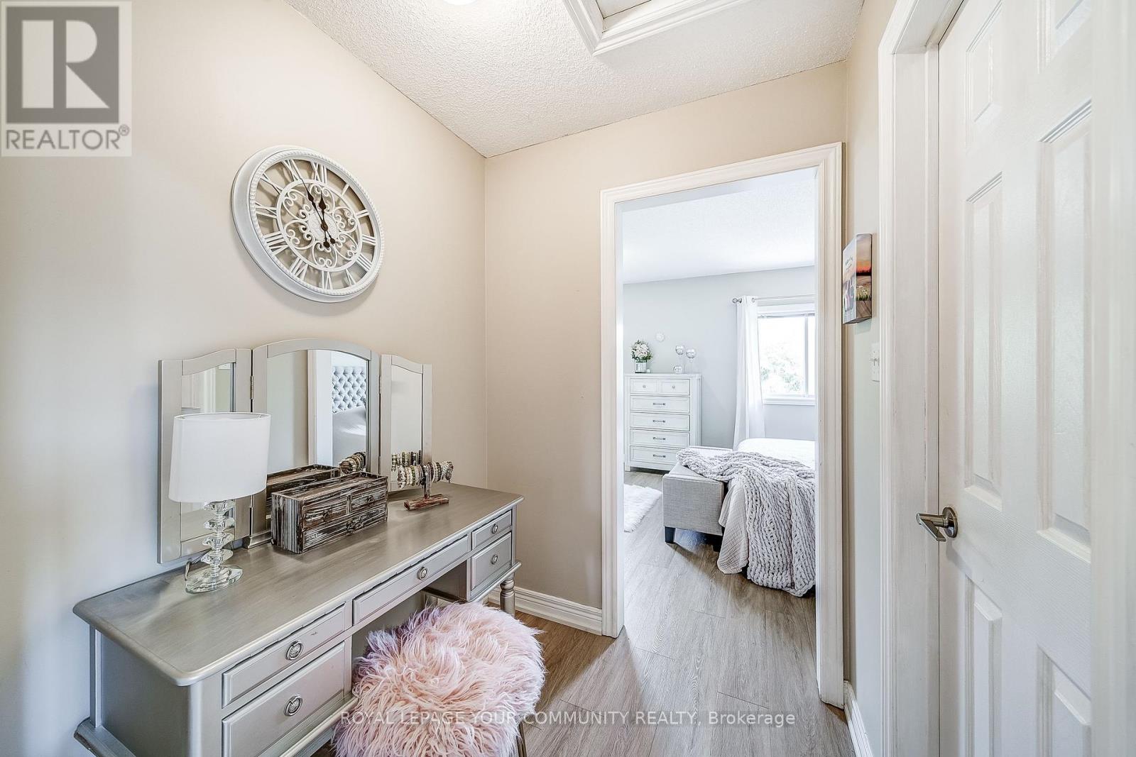 Photo 24 of 21 Litner Crescent, Georgina ON
