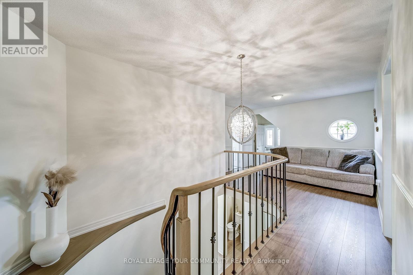 Photo 27 of 21 Litner Crescent, Georgina ON