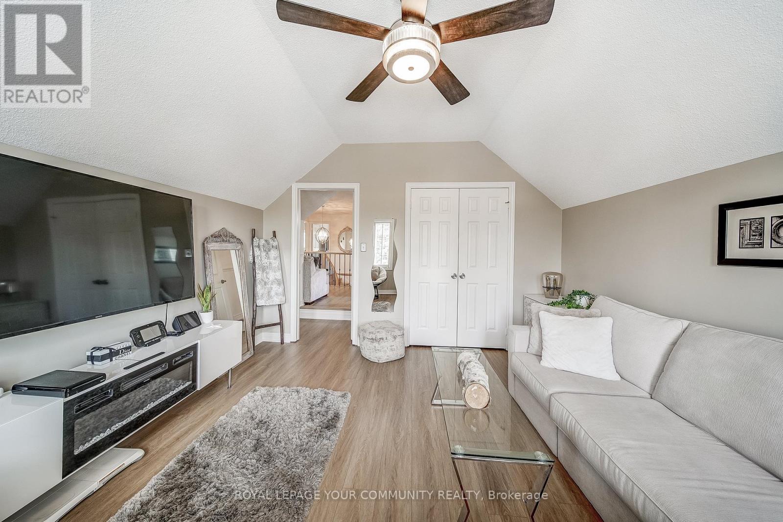 Photo 32 of 21 Litner Crescent, Georgina ON