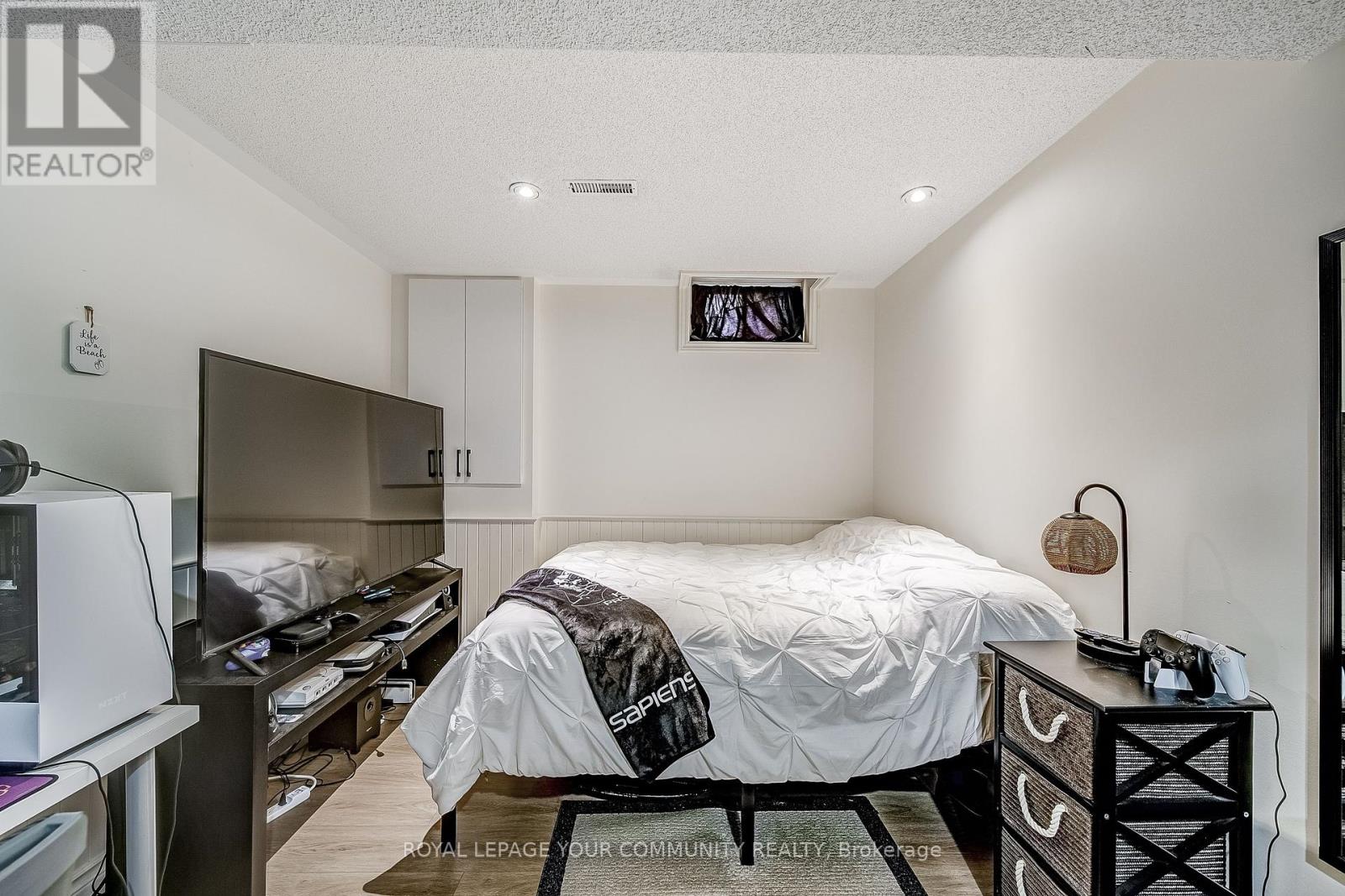 Photo 37 of 21 Litner Crescent, Georgina ON