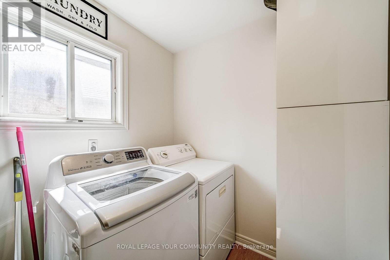 Photo 6 of 21 Litner Crescent, Georgina ON