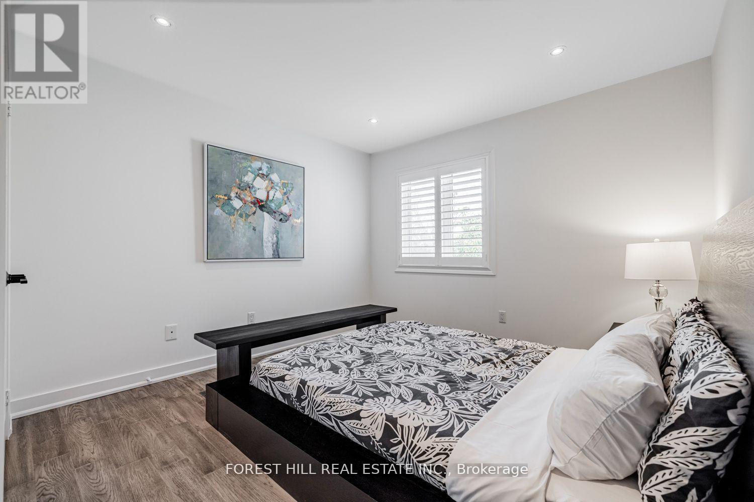 Photo 26 of 28 Port Rush Trail, Markham ON