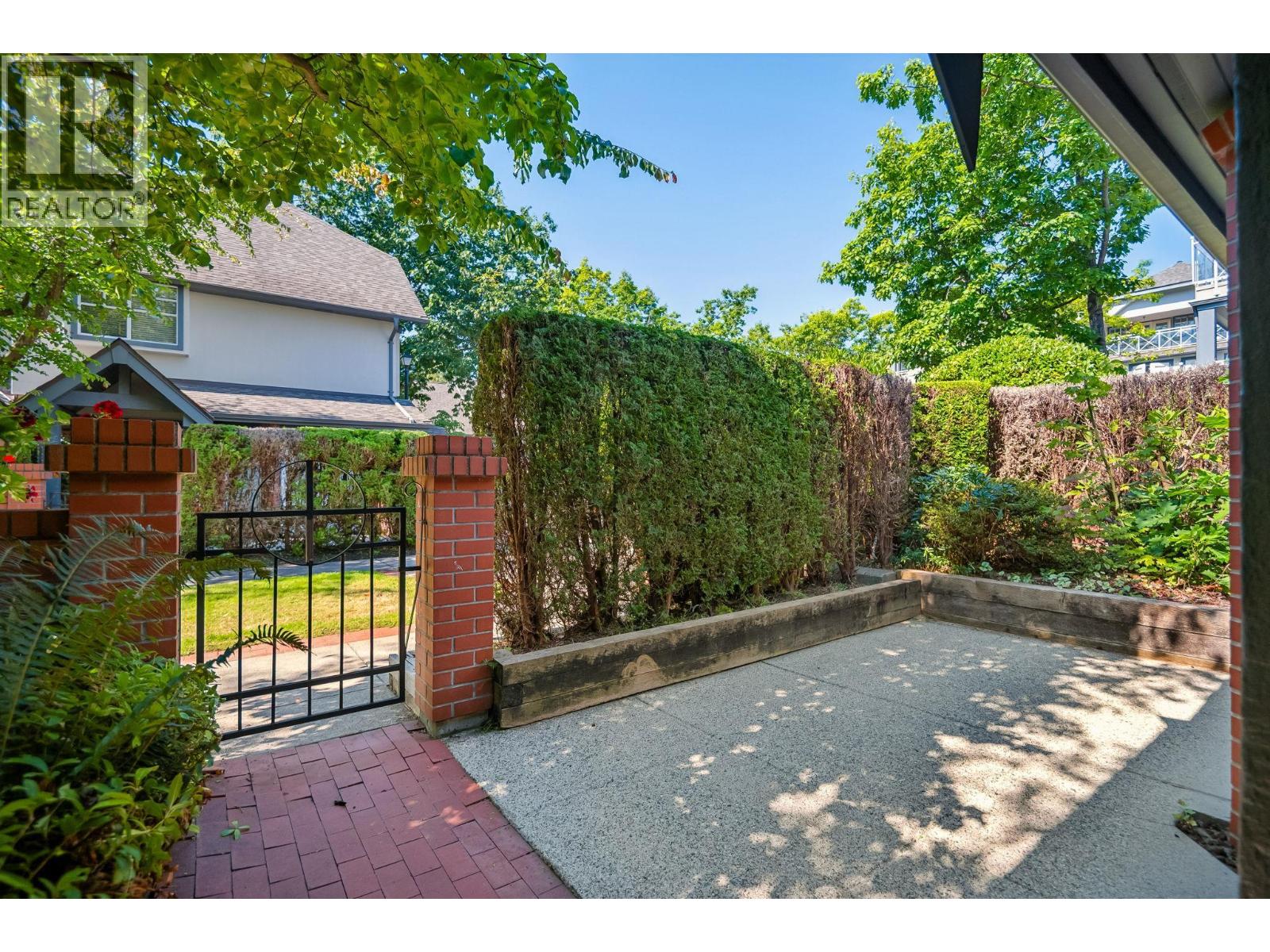 Photo 7 of 43 5880 Hampton Place, Vancouver BC