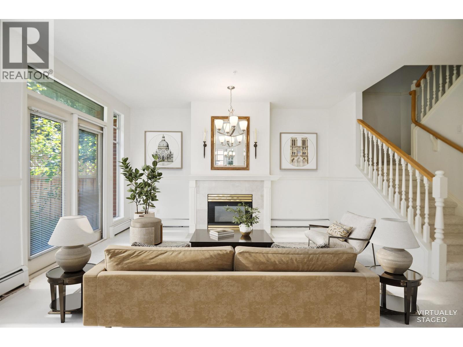 Photo 4 of 43 5880 Hampton Place, Vancouver BC
