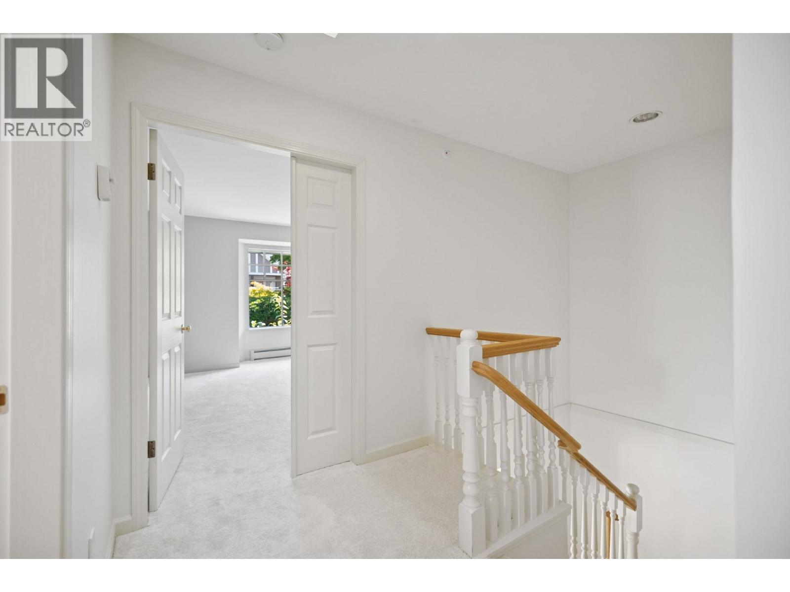 Photo 24 of 43 5880 Hampton Place, Vancouver BC