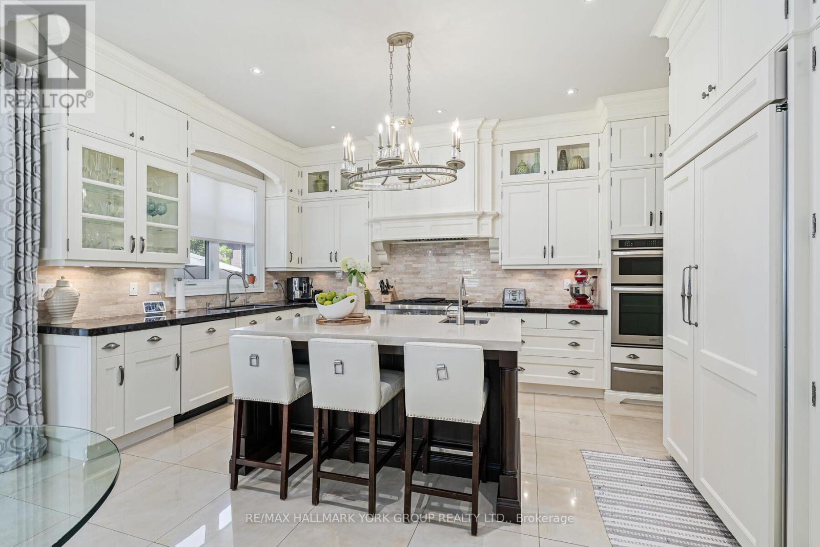 Photo 16 of 111 Robert Berry Crescent, King ON