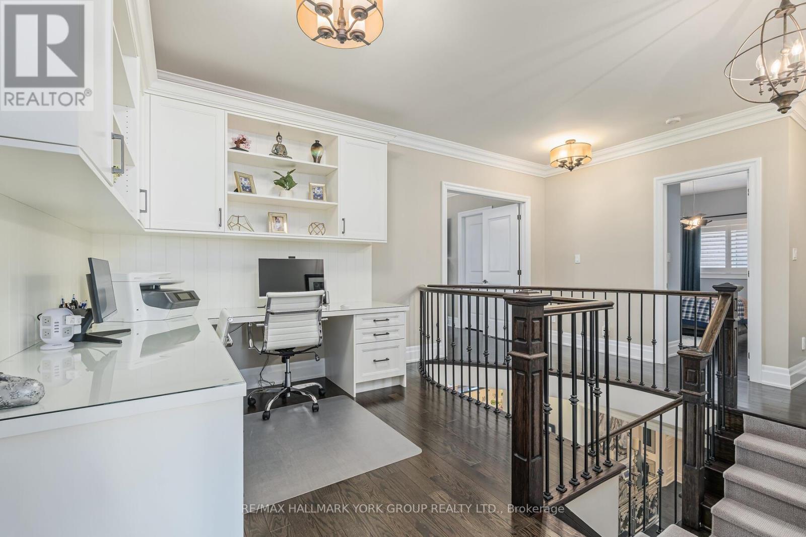 Photo 24 of 111 Robert Berry Crescent, King ON