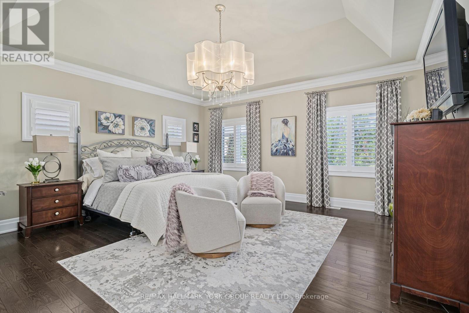 Photo 25 of 111 Robert Berry Crescent, King ON