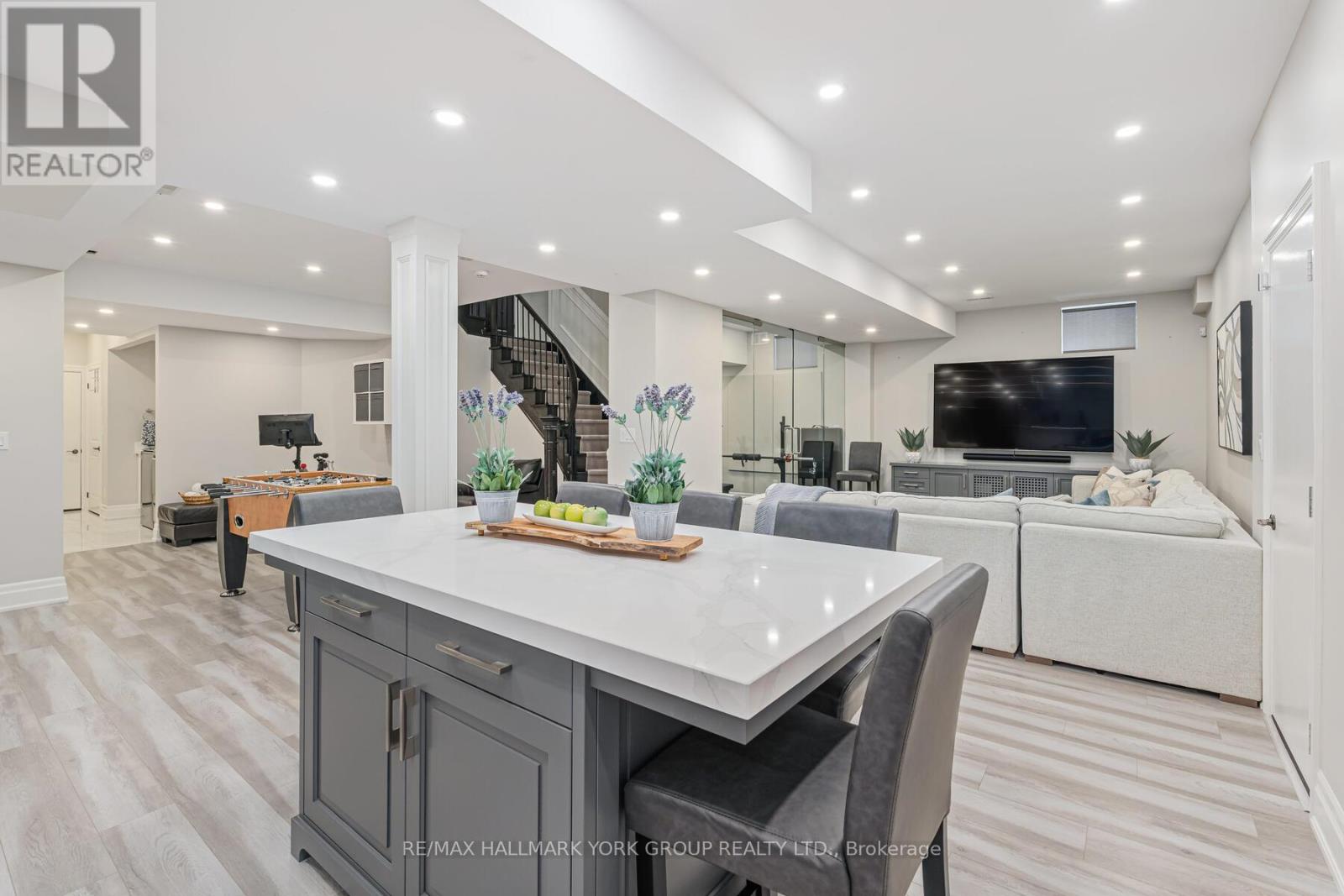 Photo 36 of 111 Robert Berry Crescent, King ON
