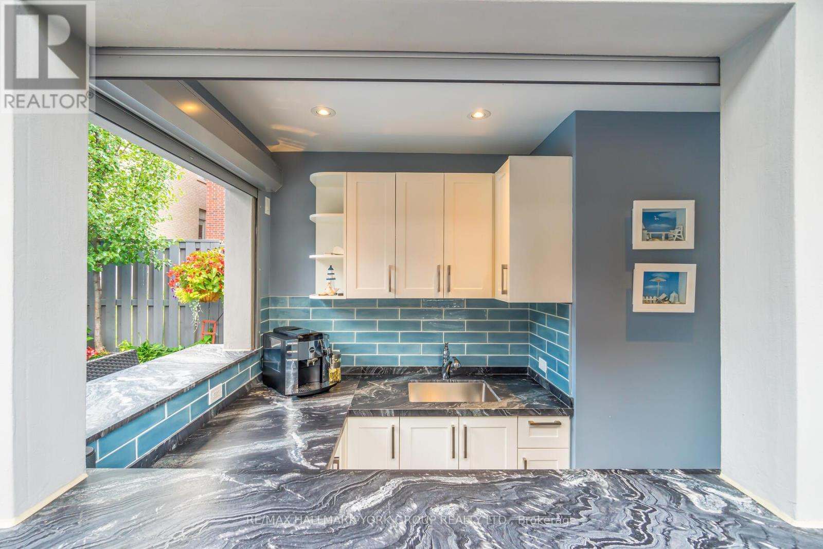 Photo 48 of 111 Robert Berry Crescent, King ON