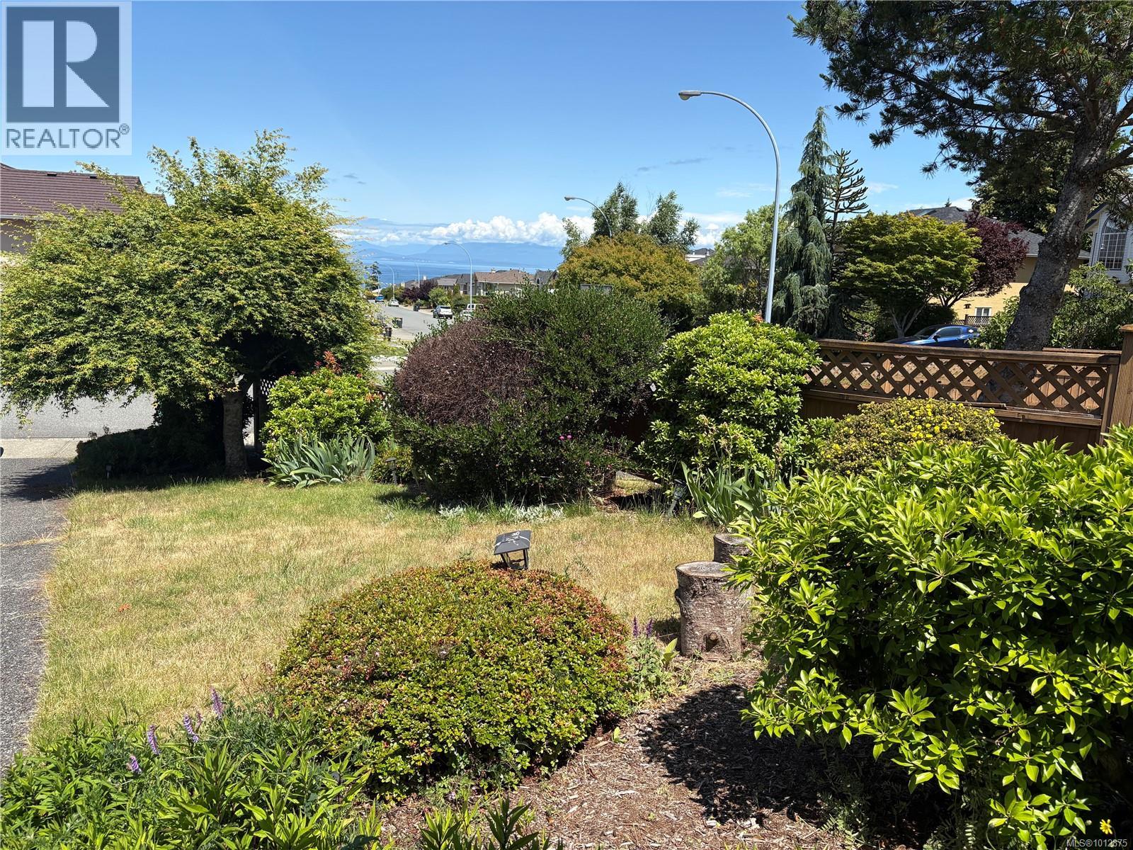 Photo 5 of 6390 Lasalle Rd, Nanaimo BC