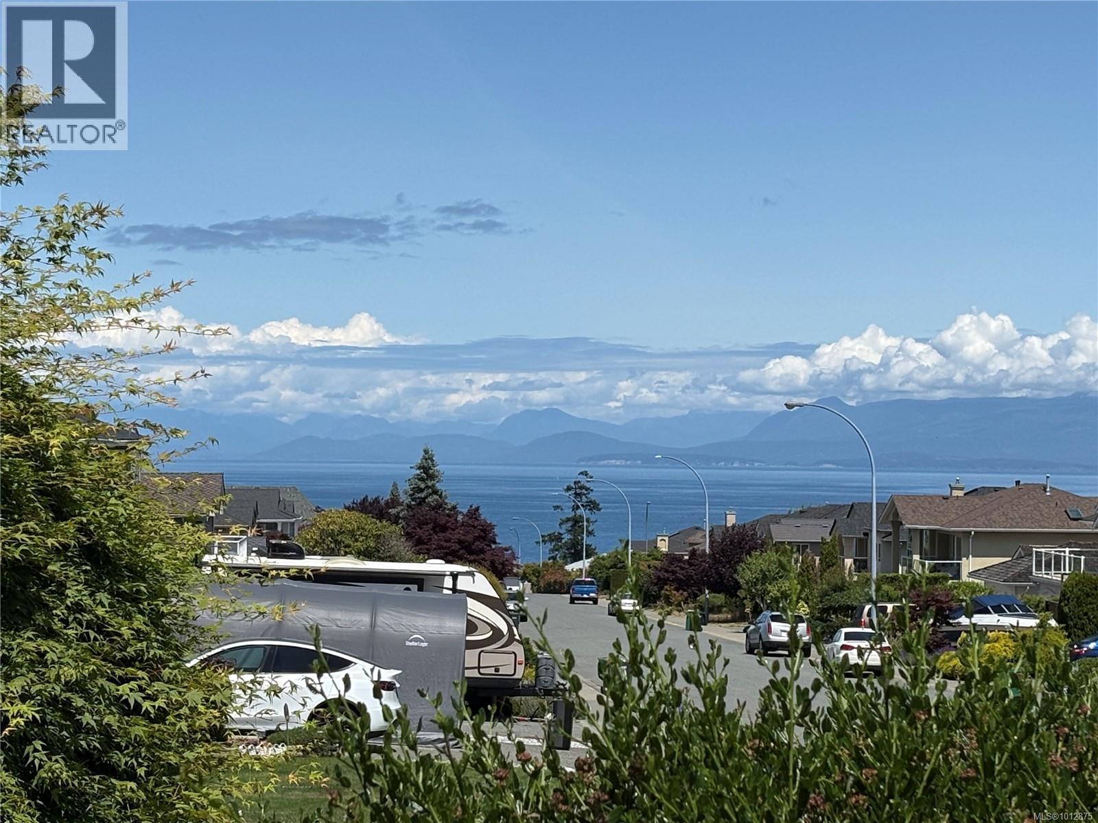 Photo 7 of 6390 Lasalle Rd, Nanaimo BC