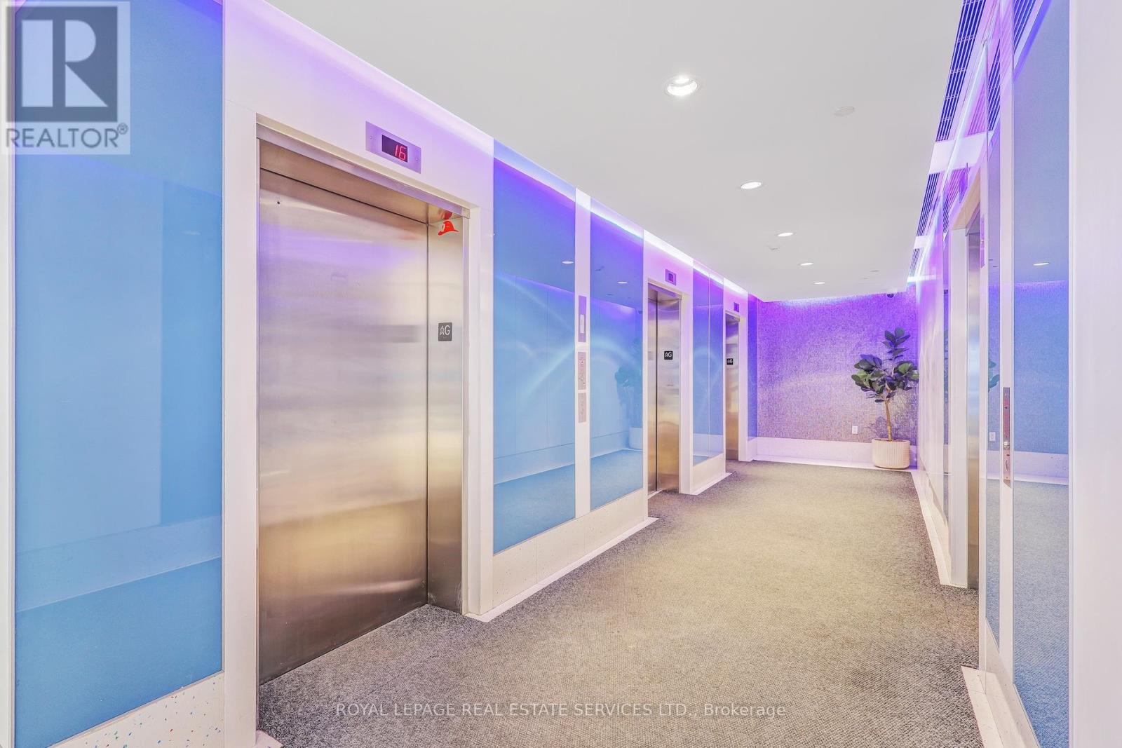 Photo 4 of 332 600 Fleet Street, Toronto ON
