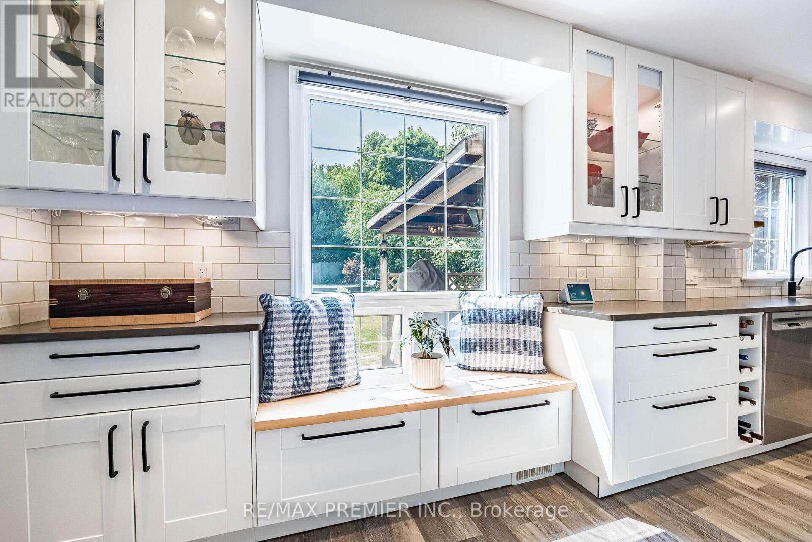 Photo 11 of 355 Hersey Crescent, Caledon ON