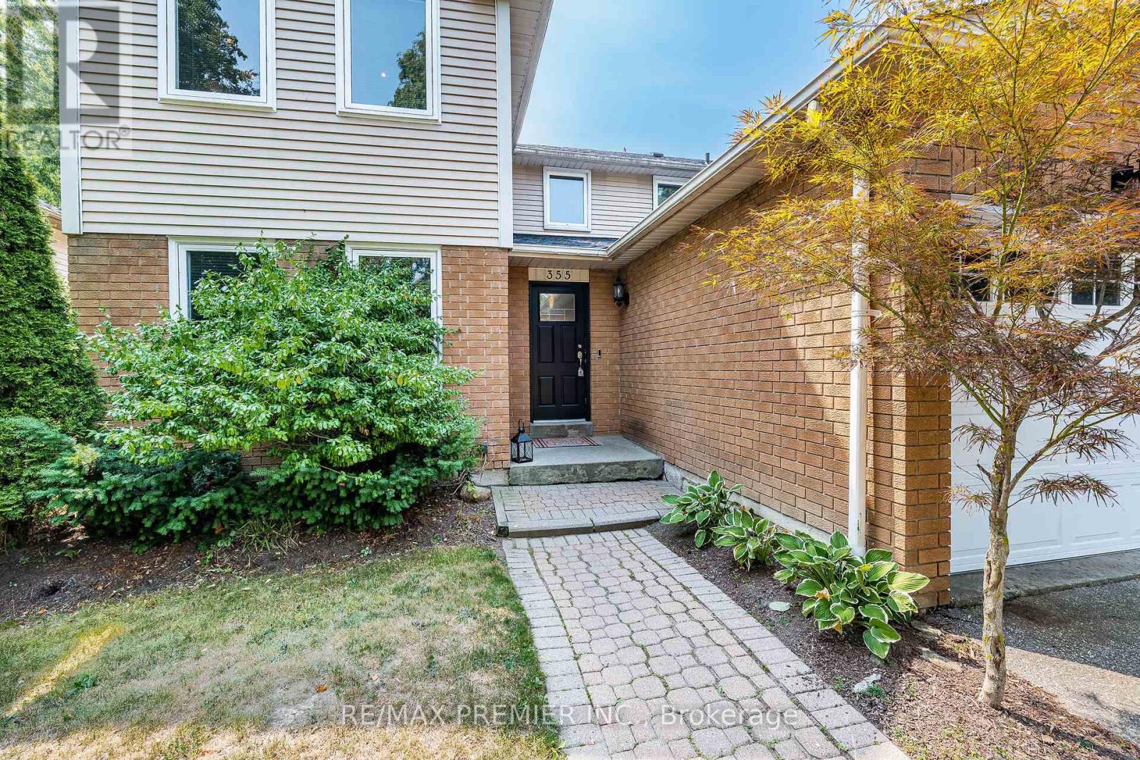 Photo 2 of 355 Hersey Crescent, Caledon ON