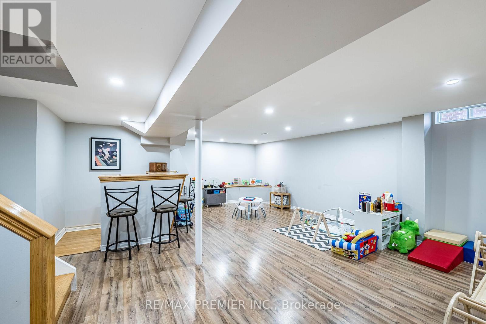 Photo 32 of 355 Hersey Crescent, Caledon ON