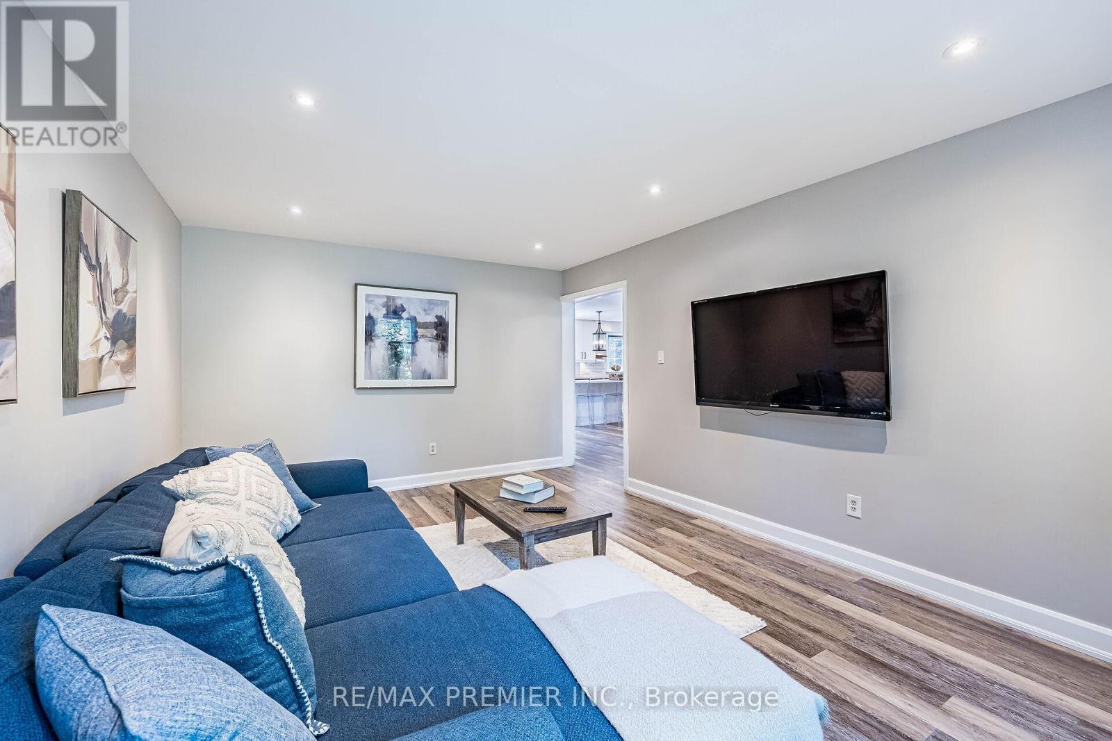 Photo 7 of 355 Hersey Crescent, Caledon ON