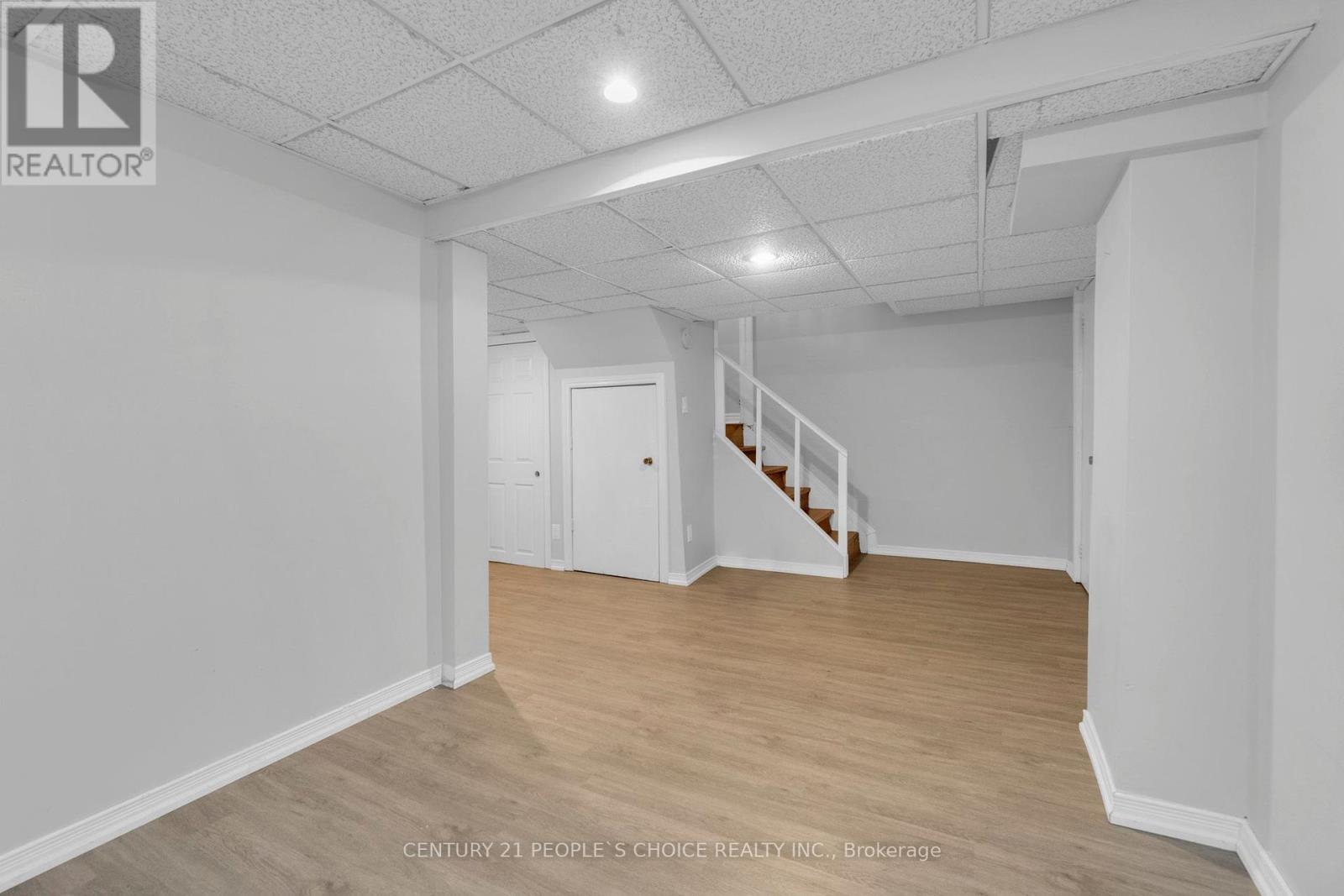 Photo 28 of 35 Ferri Crescent, Brampton ON