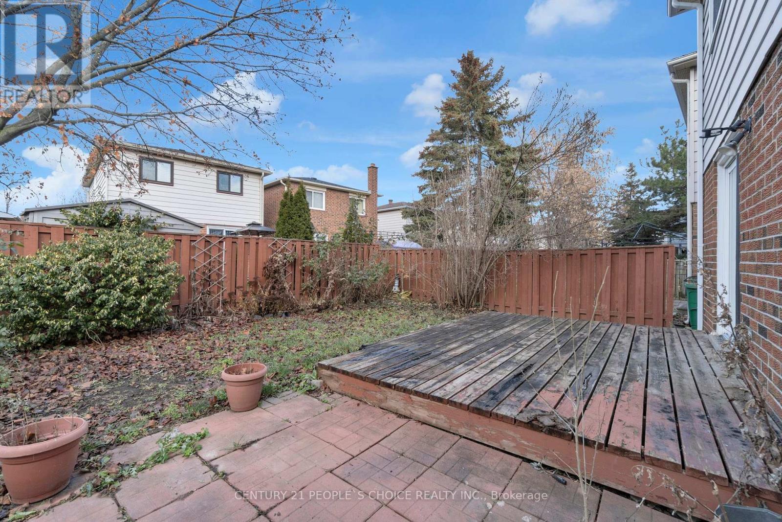 Photo 33 of 35 Ferri Crescent, Brampton ON