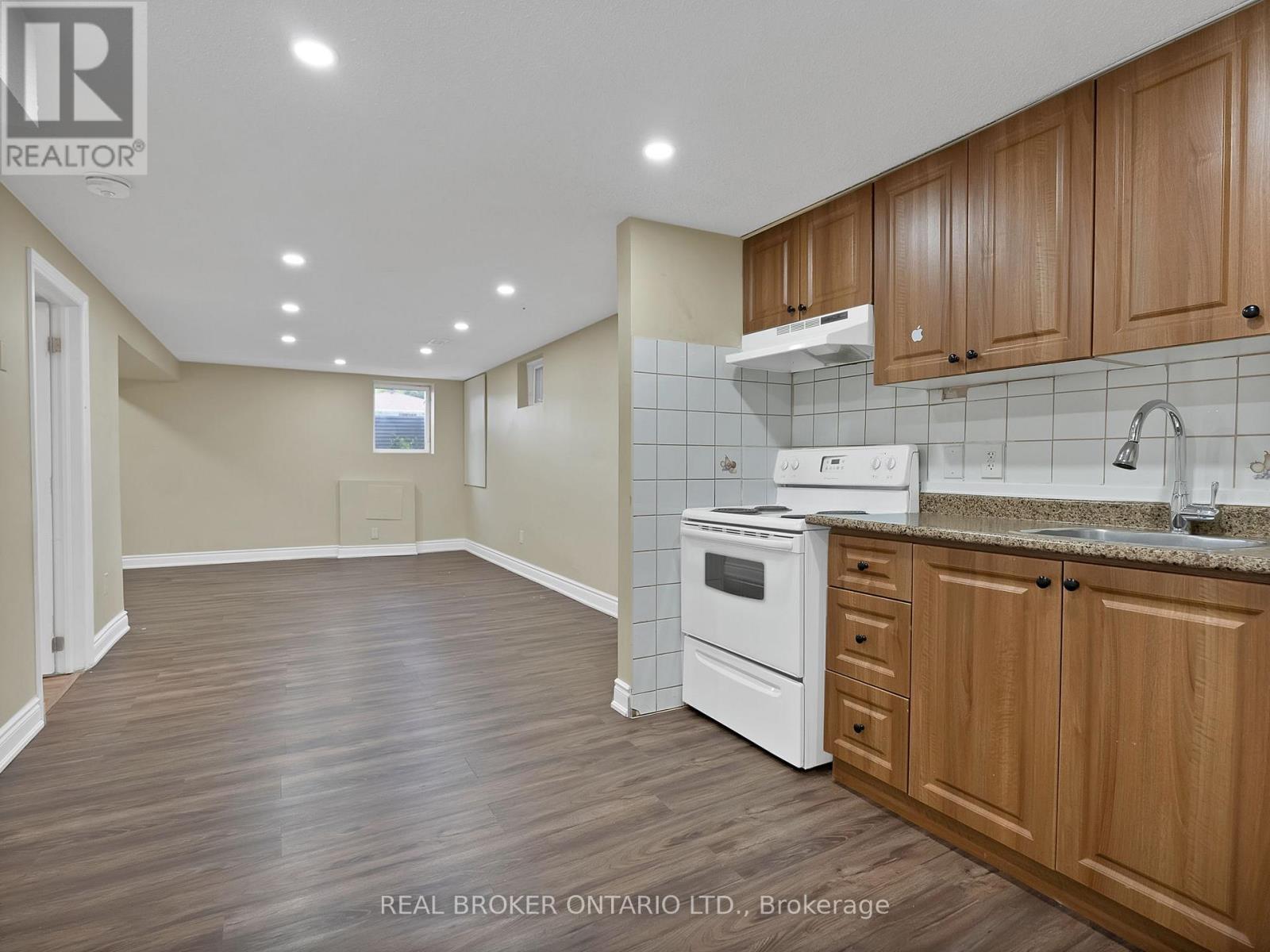 Photo 5 of Bsmt 251 Vodden Street E, Brampton ON