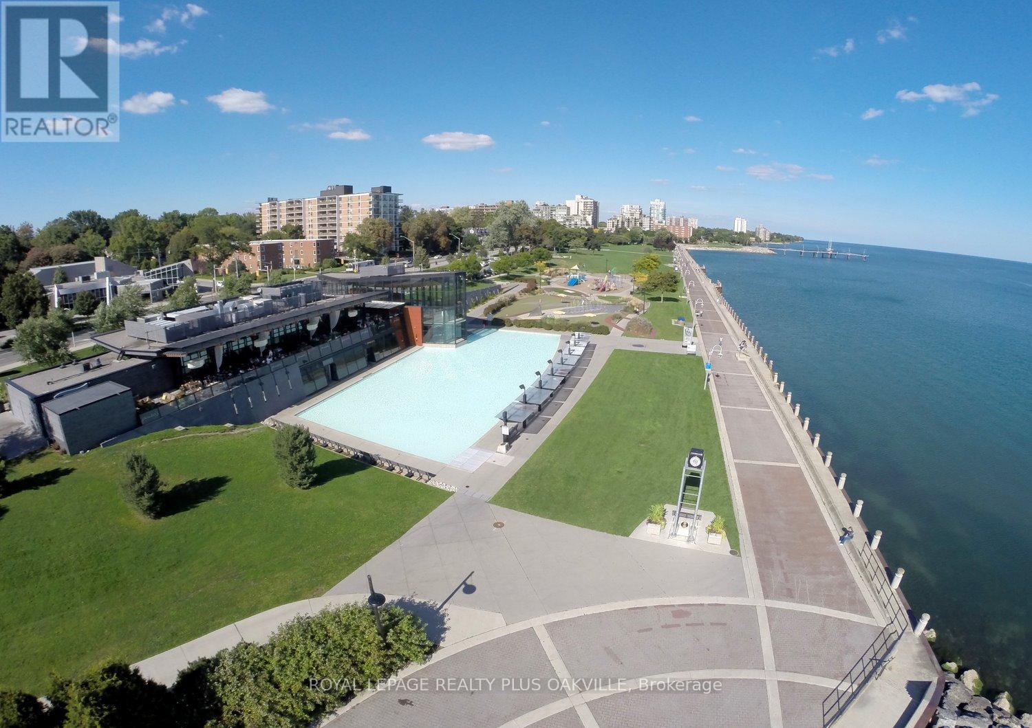 Photo 45 of 404 1225 North Shore Boulevard E, Burlington ON