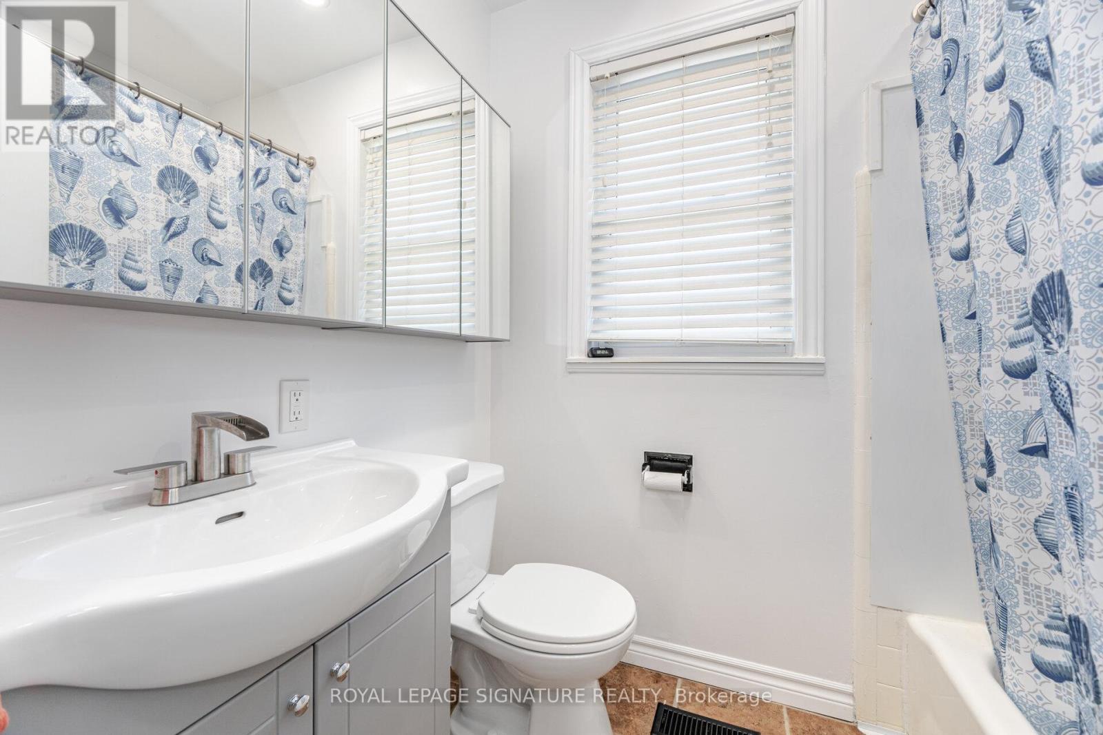 Photo 22 of 24 Lesbury Avenue, Brampton ON