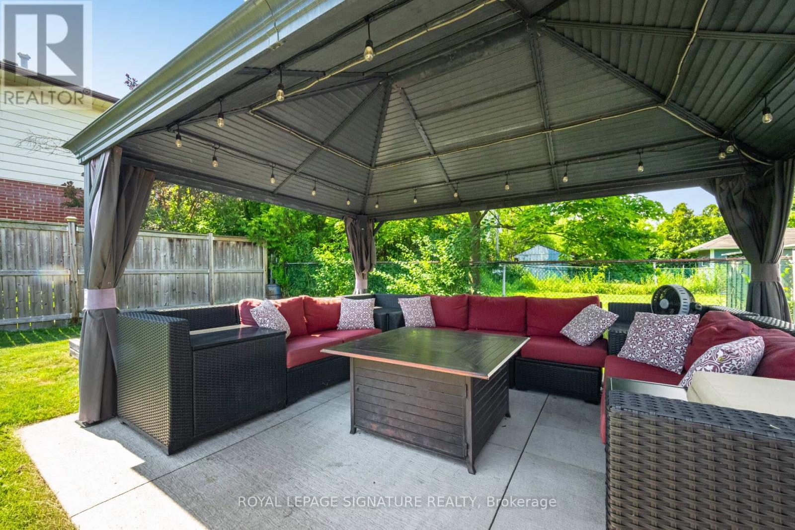 Photo 37 of 24 Lesbury Avenue, Brampton ON