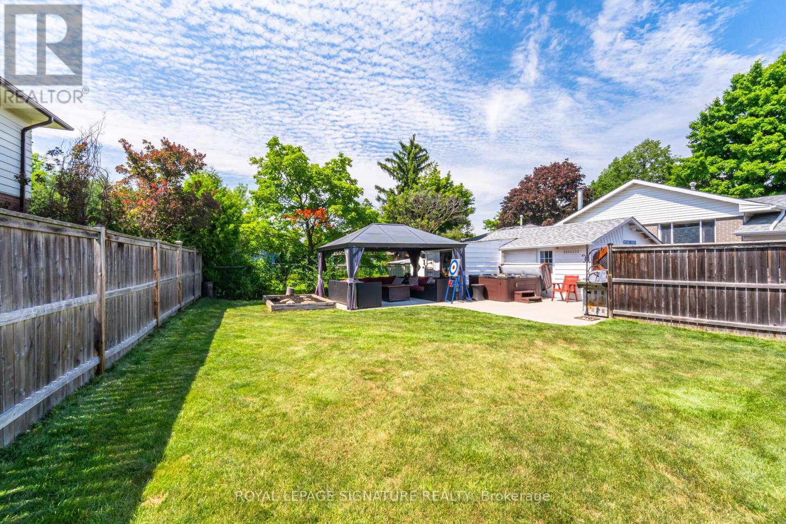 Photo 40 of 24 Lesbury Avenue, Brampton ON