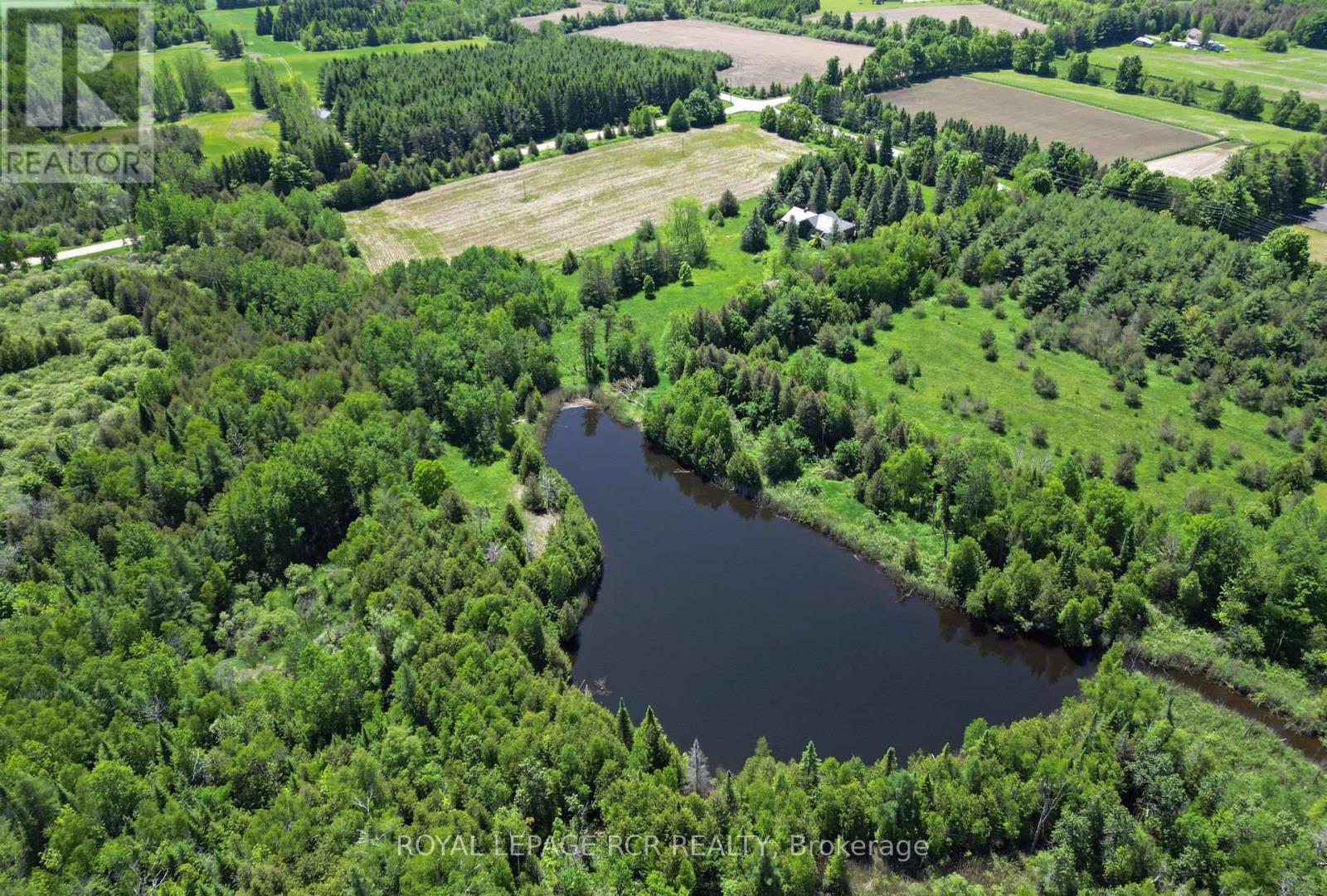 Photo 35 of 19455 Shaws Creek Road, Caledon ON