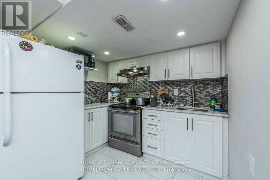 Photo 31 of 47 Maple Trail Road, Caledon ON