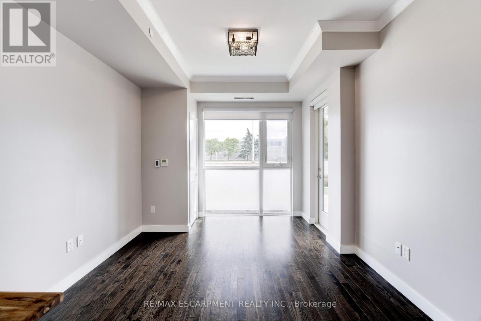 Photo 14 of 119 168 Sabina Drive, Oakville ON