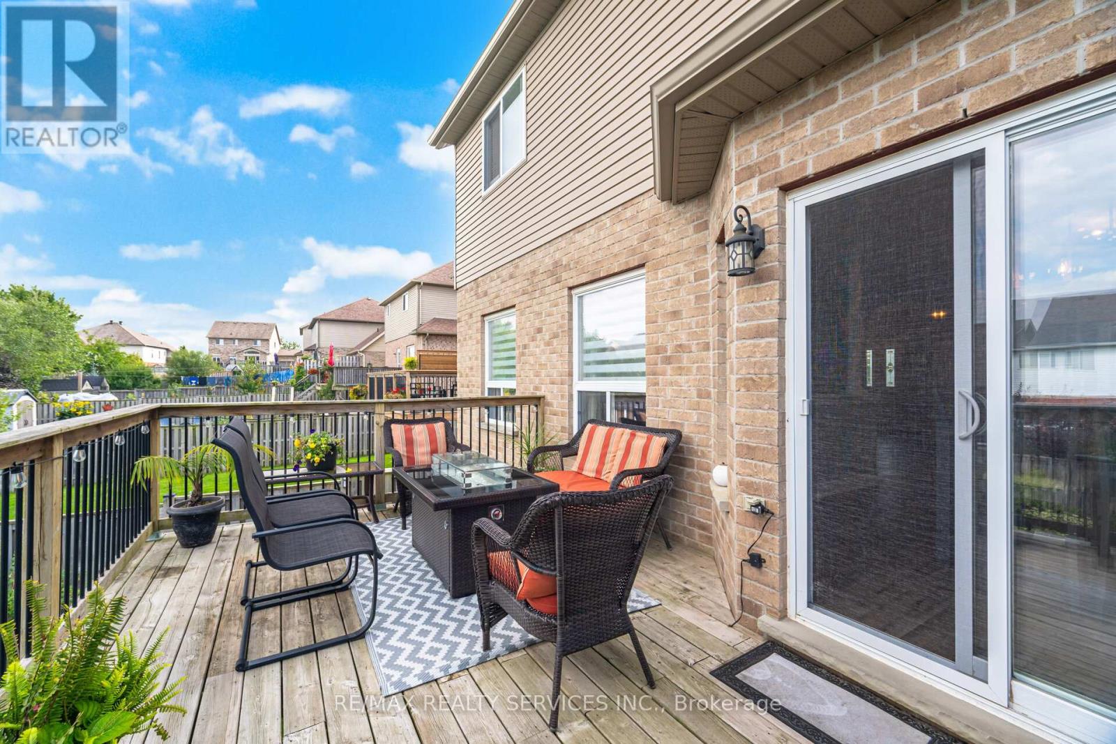 Photo 22 of 60 Dinnick Crescent, Orangeville ON