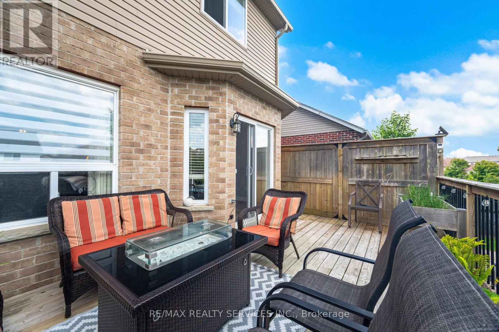 Photo 23 of 60 Dinnick Crescent, Orangeville ON