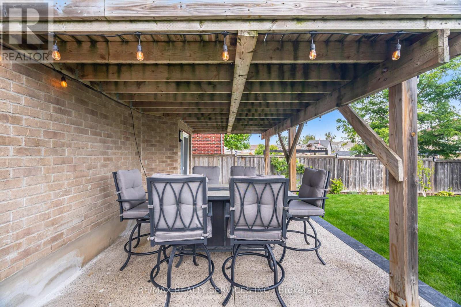 Photo 45 of 60 Dinnick Crescent, Orangeville ON