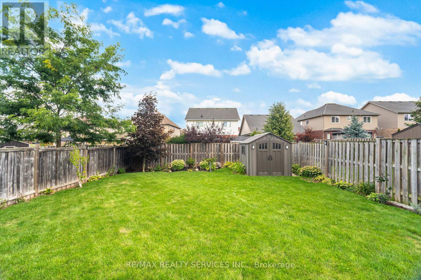 Photo 50 of 60 Dinnick Crescent, Orangeville ON