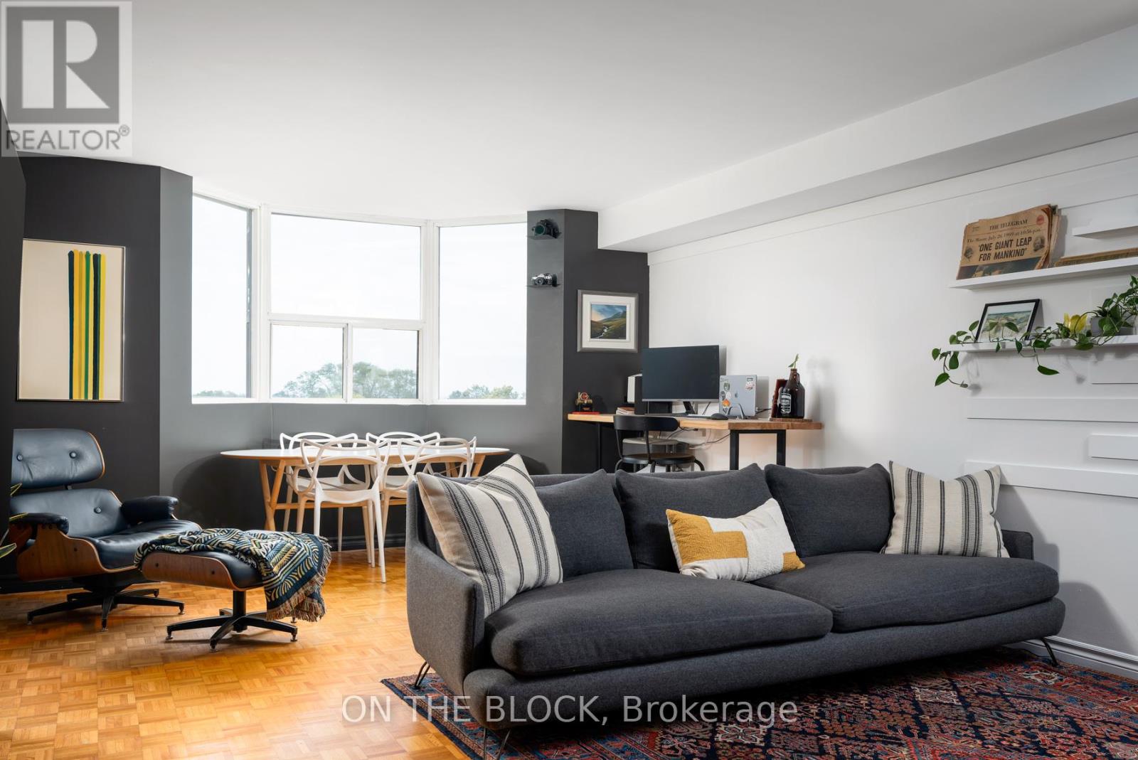 Photo 12 of 506 3845 Lake Shore Boulevard W, Toronto ON