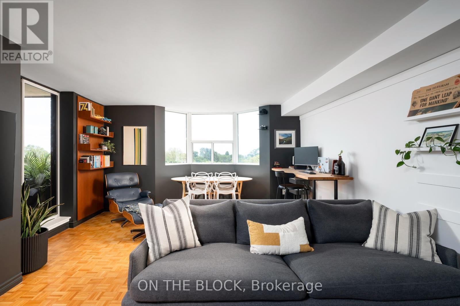 Photo 18 of 506 3845 Lake Shore Boulevard W, Toronto ON