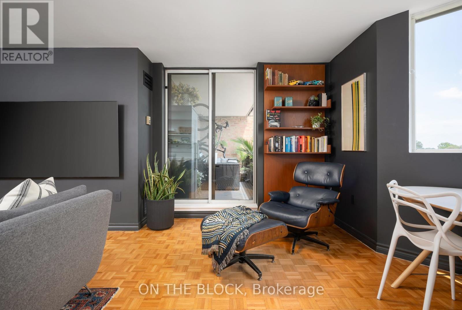 Photo 21 of 506 3845 Lake Shore Boulevard W, Toronto ON