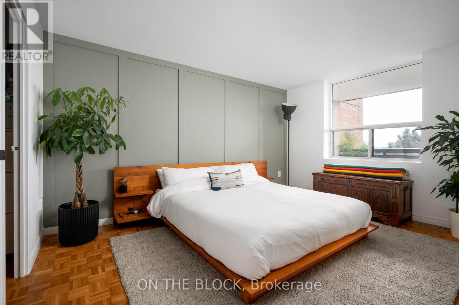 Photo 24 of 506 3845 Lake Shore Boulevard W, Toronto ON