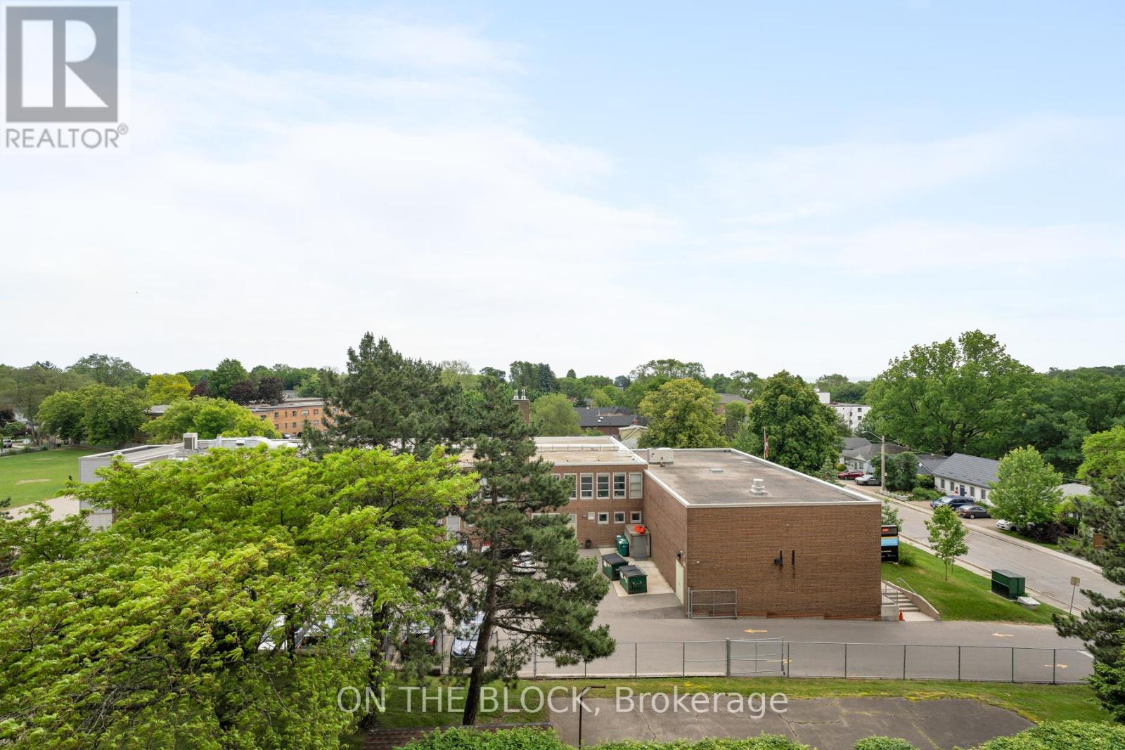 Photo 38 of 506 3845 Lake Shore Boulevard W, Toronto ON