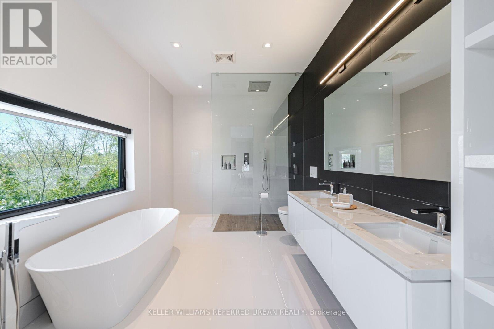 Photo 18 of 1337 Waverly Avenue, Oakville ON