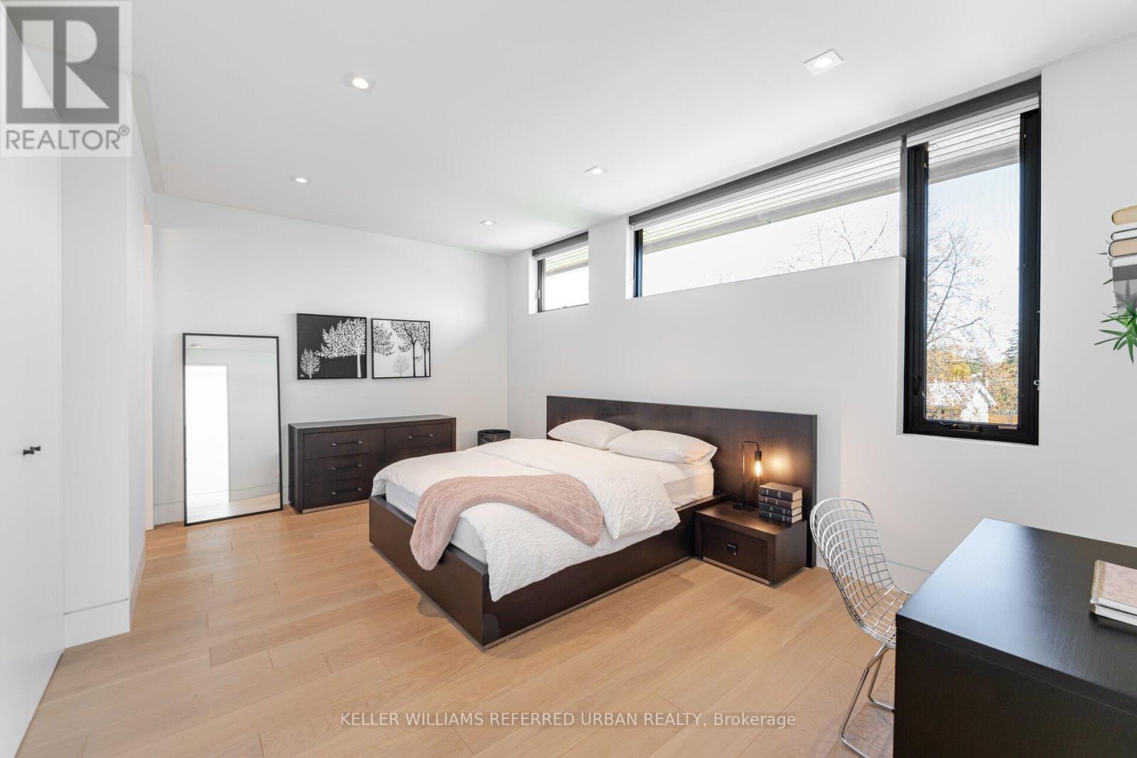 Photo 21 of 1337 Waverly Avenue, Oakville ON